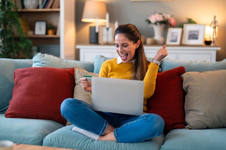 Unlocking the Potential of Financial Incentives in Loyalty Programs