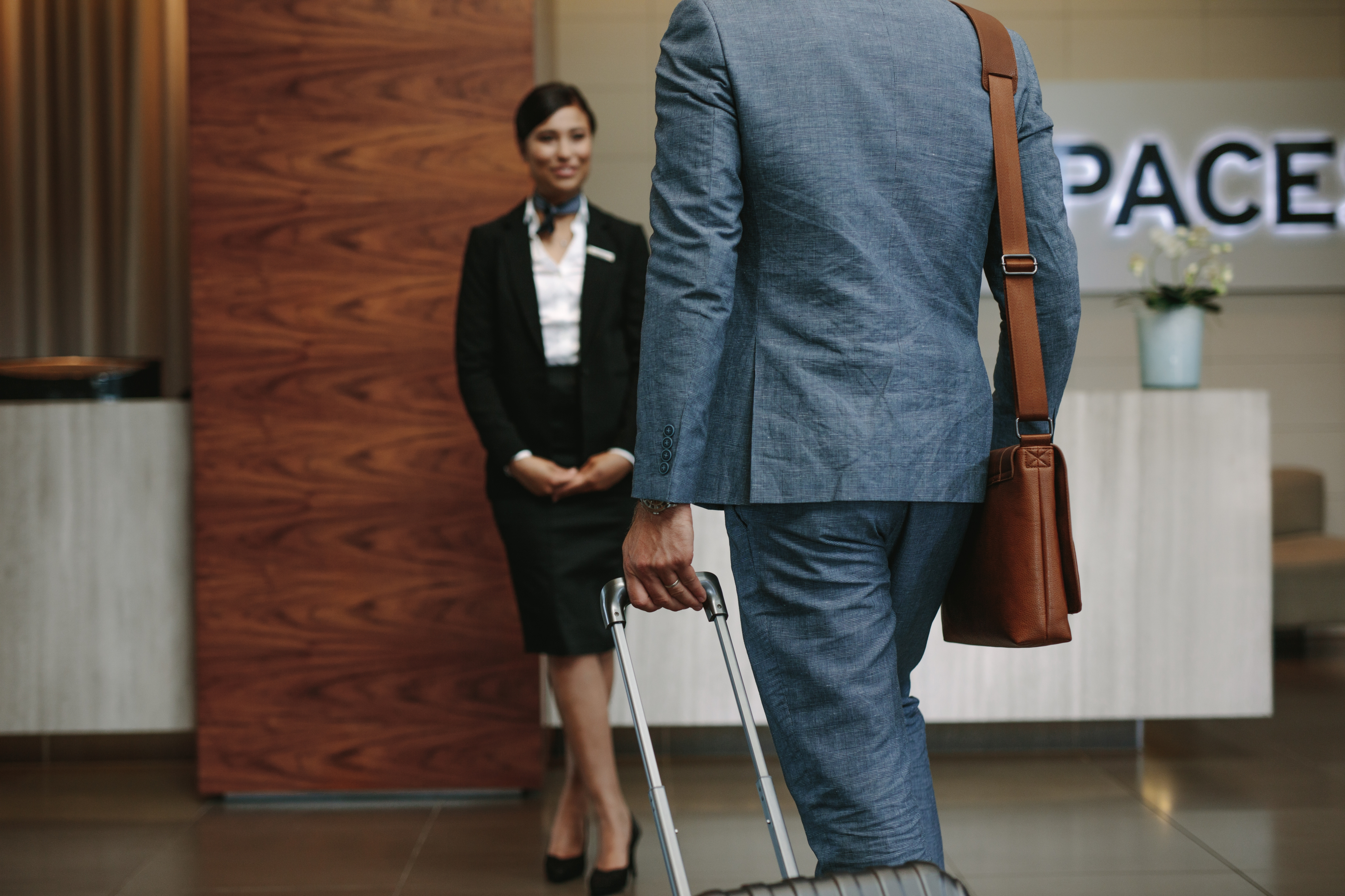 reward-high-low-paying-hotel-guests
